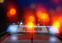 Brandursache unklar: Pavillon der Waldorfschule in Bochum in Flammen