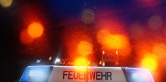 Brandursache unklar: Pavillon der Waldorfschule in Bochum in Flammen