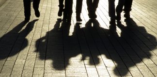 Dubiose Aktion: Burschenschaft verteilt Flyer an weiteren Mainzer Schulen