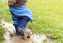 Naturerfahrungen: So wichtig für Kinder! Aber in Kitas kaum mehr realisierbar