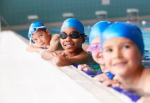 Alle Grundschulen sollen Schwimmunterricht anbieten (notfalls auch in Hotel-Pools)