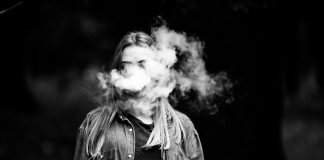 E-Zigaretten im Trend: Jeder achte Fünft- und Sechstklässler hat bereits Raucherfahrungen