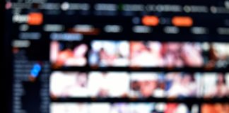 Studie: Immer mehr (und immer jüngere) Kinder kennen Pornos und Sexting