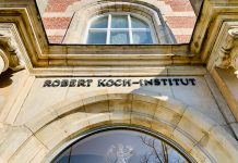 Wochenbilanz des RKI: Vier weitere Corona-Todesfälle unter Schülern, Inzidenz bei Kindern schießt auf 2.365