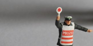 “Aktion Schultüte”: Polizei verteilt Hunderte Strafzettel für Elterntaxis