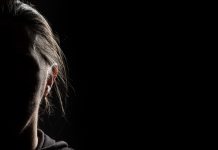 Krisenzeiten: Vor allem Mädchen kommen vermehrt wegen Angststörungen in Kliniken