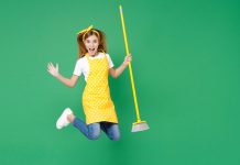 CDU-Bürgermeister will, dass Schüler Klassenzimmer putzen! Eltern laufen Sturm