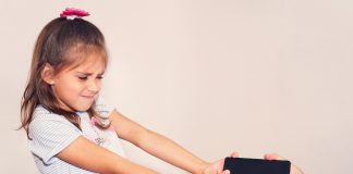 Handyverbot an Schulen bald bundesweit Standard? Kultusminister diskutieren darüber