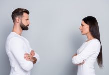 Wer ist stärker belastet – Grundschul-Lehrkräfte oder Gymnasiale? Studie ergibt: beide (je nach Blickwinkel)