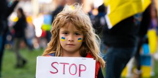 Schreiben an Schulleitungen: Schüler für Ukraine-Demo vom Unterricht befreit