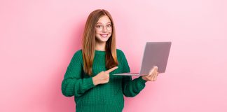 Unternehmen schulen Schüler zu “IT-Ersthelfenden” (damit Digitalisierung in Schulen voran geht)