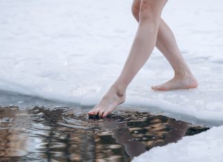 Lehramtsstudierende als Vertretungslehrer: „Ins kalte Wasser geschmissen und allein gelassen” – Bildungsforscher schlägt Alarm