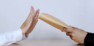 Fehlende Gymnasial-Empfehlung: Versucht, Lehrerin zu bestechen? Anzeige gegen Eltern