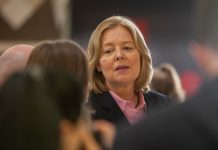 Bärbel Bas kündigt große Rentenreform an – große Mehrheit der Bürger will, dass auch Beamte in die Rentenkasse einzahlen