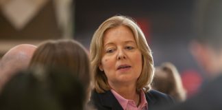 Bärbel Bas kündigt große Rentenreform an – große Mehrheit der Bürger will, dass auch Beamte in die Rentenkasse einzahlen