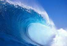 Corona-Welle rollt: RKI meldet deutlich mehr Fälle als in der Vorwoche