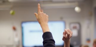 Uni-Projekt: Was bringt es, mit einer digitalen Tafel zu unterrichten? “Interaktivität”