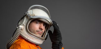 Schulministerin ernennt 25 Schulen zu „Pionieren, die KI im Unterricht einsetzen“