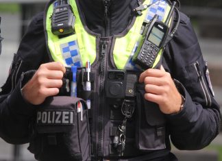 Brutale Schulattacke: Polizei geht zu Verdächtigen nach Hause (und ermahnt Eltern)
