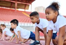 Konkurrenzdruck in der Schule prägt die Persönlichkeit: Hilfsbereitschaft und Vertrauen sinken