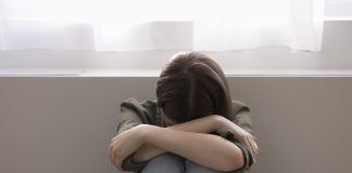 Missbrauch durch Lehrkräfte: Warum Schulen Kinder noch immer nicht ausreichend schützen – Prien fordert Konsequenzen