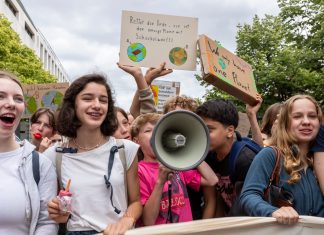 Podcast: Zukunft ohne Jugend? Warum Politik (und Schule) Kinder-Perspektiven einbeziehen sollten