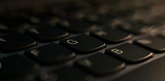 Juristische Staatsprüfungen dürfen jetzt auch getippt werden – als E-Klausur