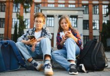 Medienbildung als Unterrichtsfach: GEW fordert mehr Tempo – und Personal