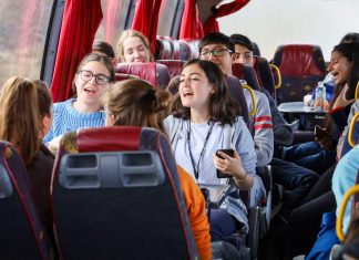 „Klassenfahrten sind das Beste, was Schule leisten kann“: Bildungsforscher im Interview