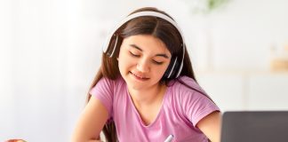 Teilhabe an der digitalen Welt: Warum die Schule für benachteiligte Kinder zum entscheidenden Zugang werden könnte