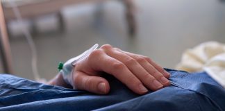 Krankheitskosten: Beamtenbund klagt gegen Selbstbehalt („Wie eine Besoldungskürzung“)