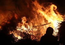 Wenn Rechtsextremismus eine Schule fest im Griff hat – Fall Burg: Weitere demokratische Lehrerin kapituliert