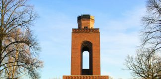 “Wir haben es mit einer aggressiveren Elternschaft zu tun”: Wie der neue Schulleiter in Burg gegen Rechtsextremismus ankämpft