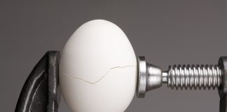 CDU verspricht (im Wahlprogramm), vermeintlich faulen Lehrern Druck zu machen