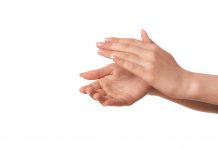 Unangekündigte Tests gestrichen: Kinderschutzbund lobt Bildungsminister dafür