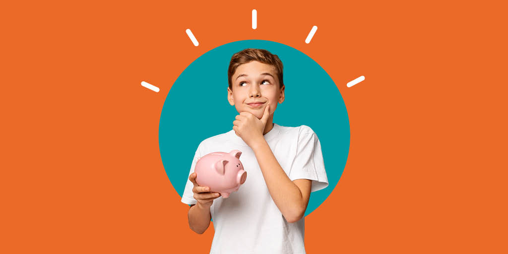 Junge mit Sparschwein